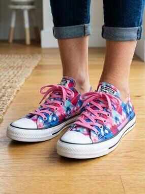 Converse Chuck Taylor All Star Low Top Sneakers